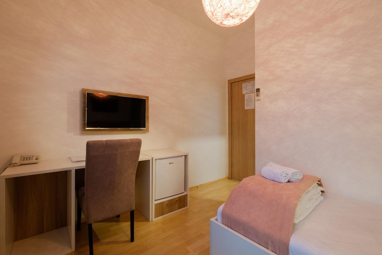 Single Room Balcony